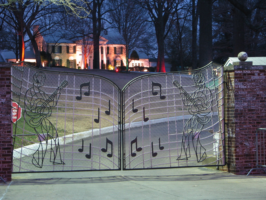 Graceland front gate in Memphis, Tennessee, home of Elvis Presley