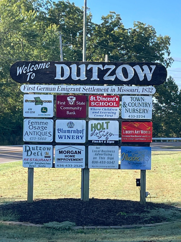 Breakfast stop at Dutzow, Missouri, three and a half miles from Marthasville on the Katy Trail, captured by ShauneNation riders