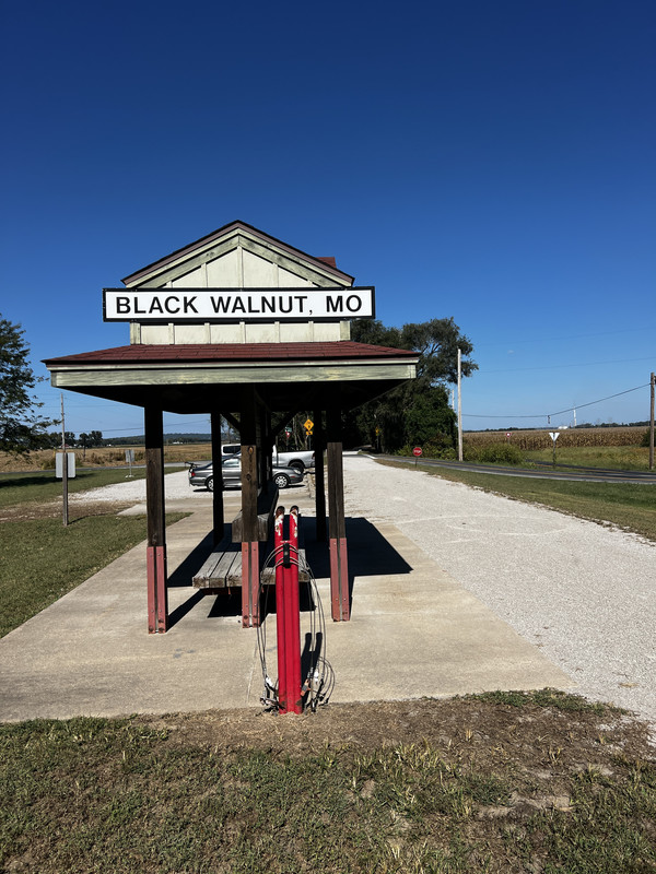 Black Walnut Trailhead Katy Trail 2.5 miles from Katy End 2 miles from Mississippi River