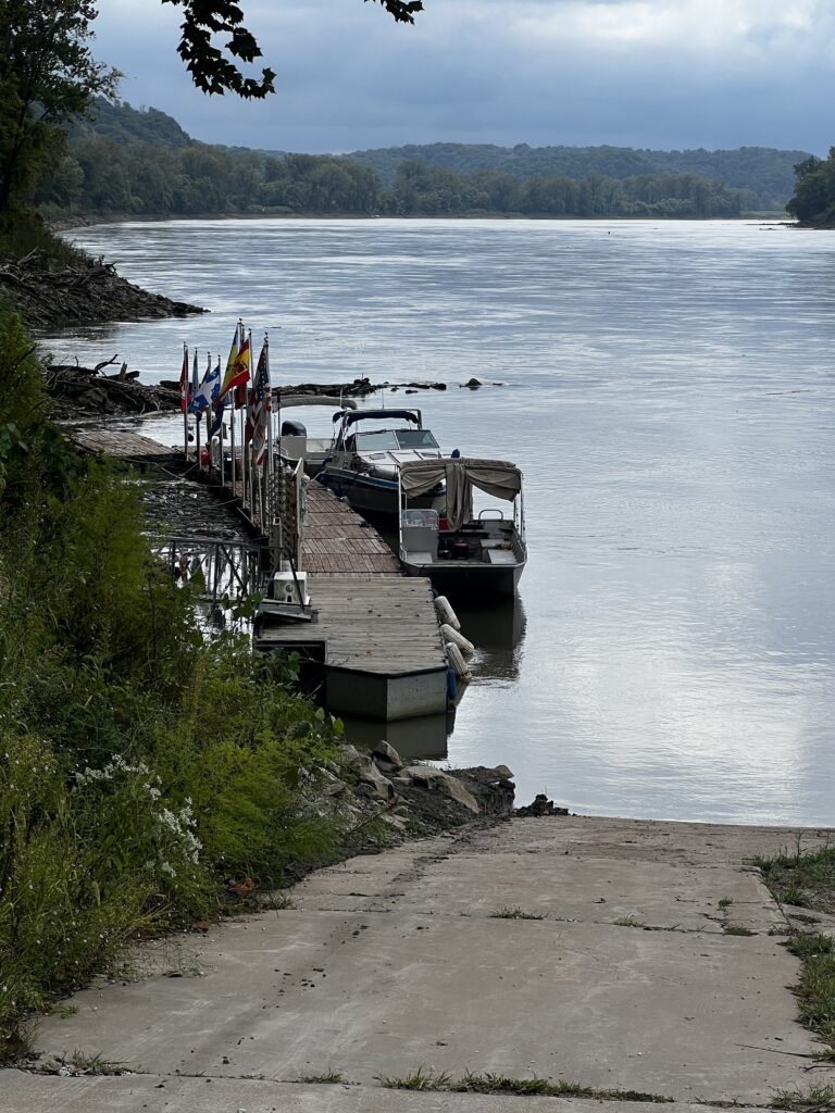 Cooper’s Landing boat ramp and dock with boats on the Missouri River – ShauneNation Katy Trail adventure